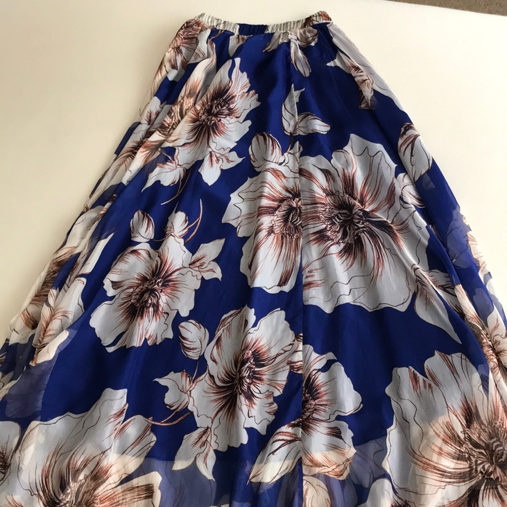 Chicwish maxi flowy skirt in blue with flowers